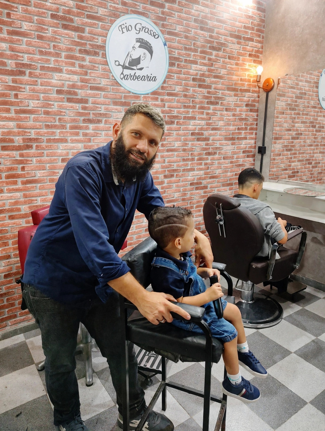 corte masculino Engenho de Dentro em cliente mirim